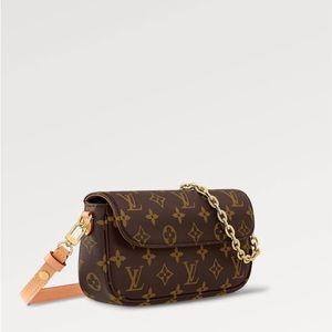 Louis Vuitton Ivy on chain bag